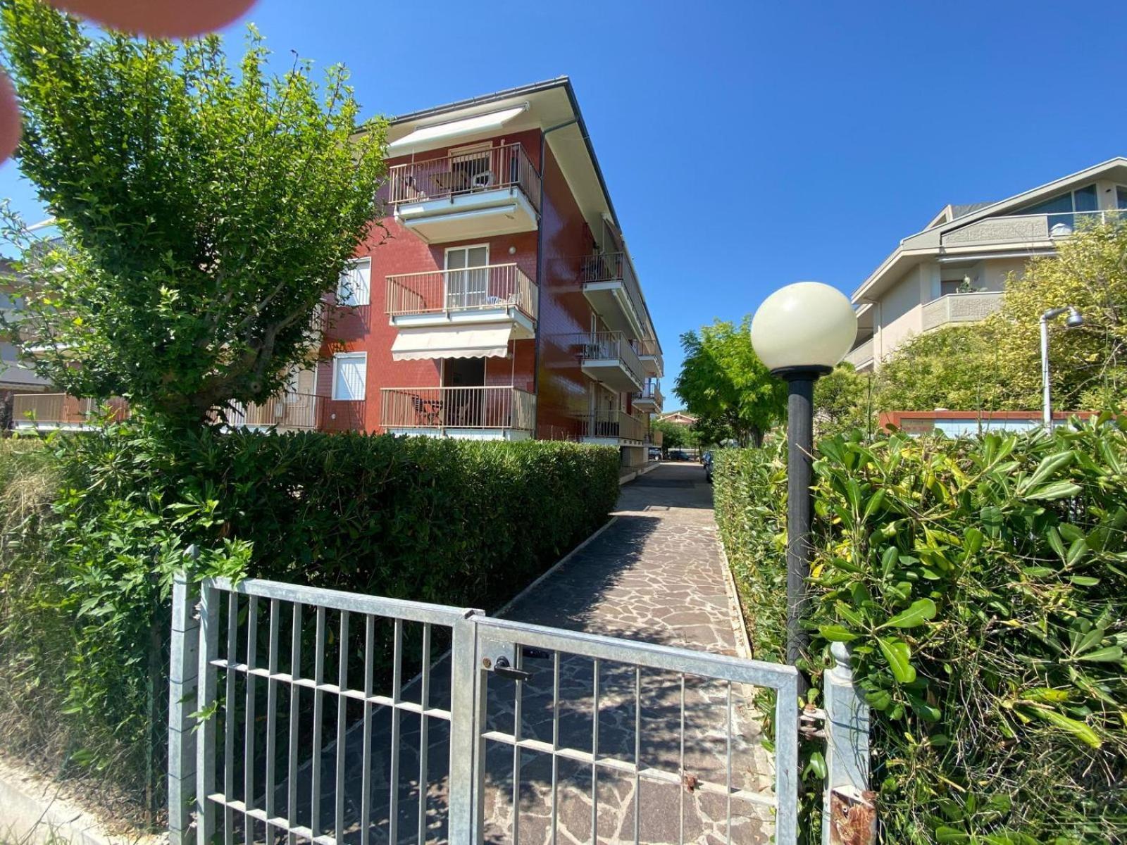 Hotel Ambasciatori Pineto Ruang foto